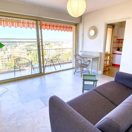 2p Etage Eleve Vue Mer,piscine,tennis,wifi,parking * Antibes